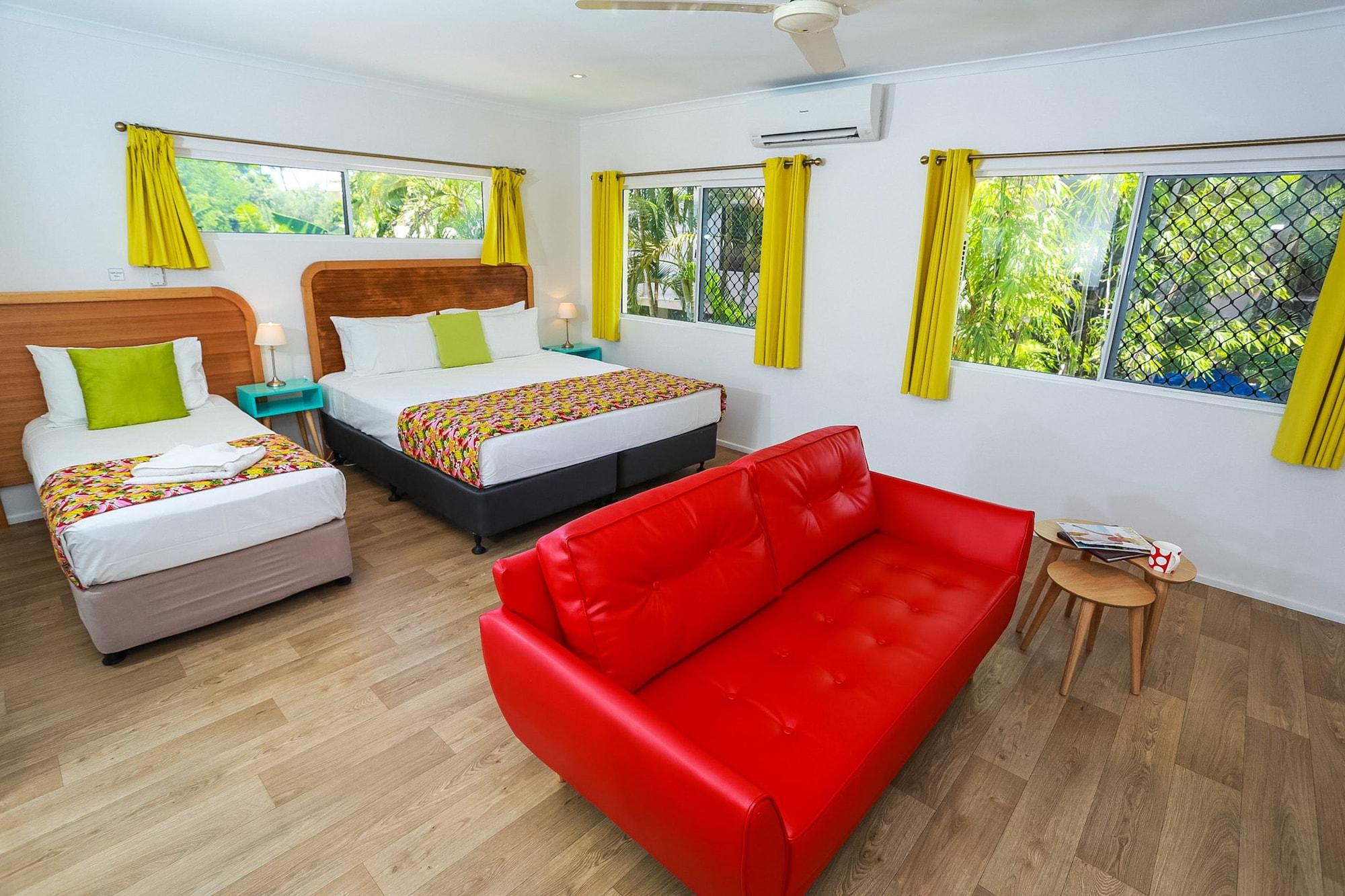 Port Douglas Motel מראה חיצוני תמונה