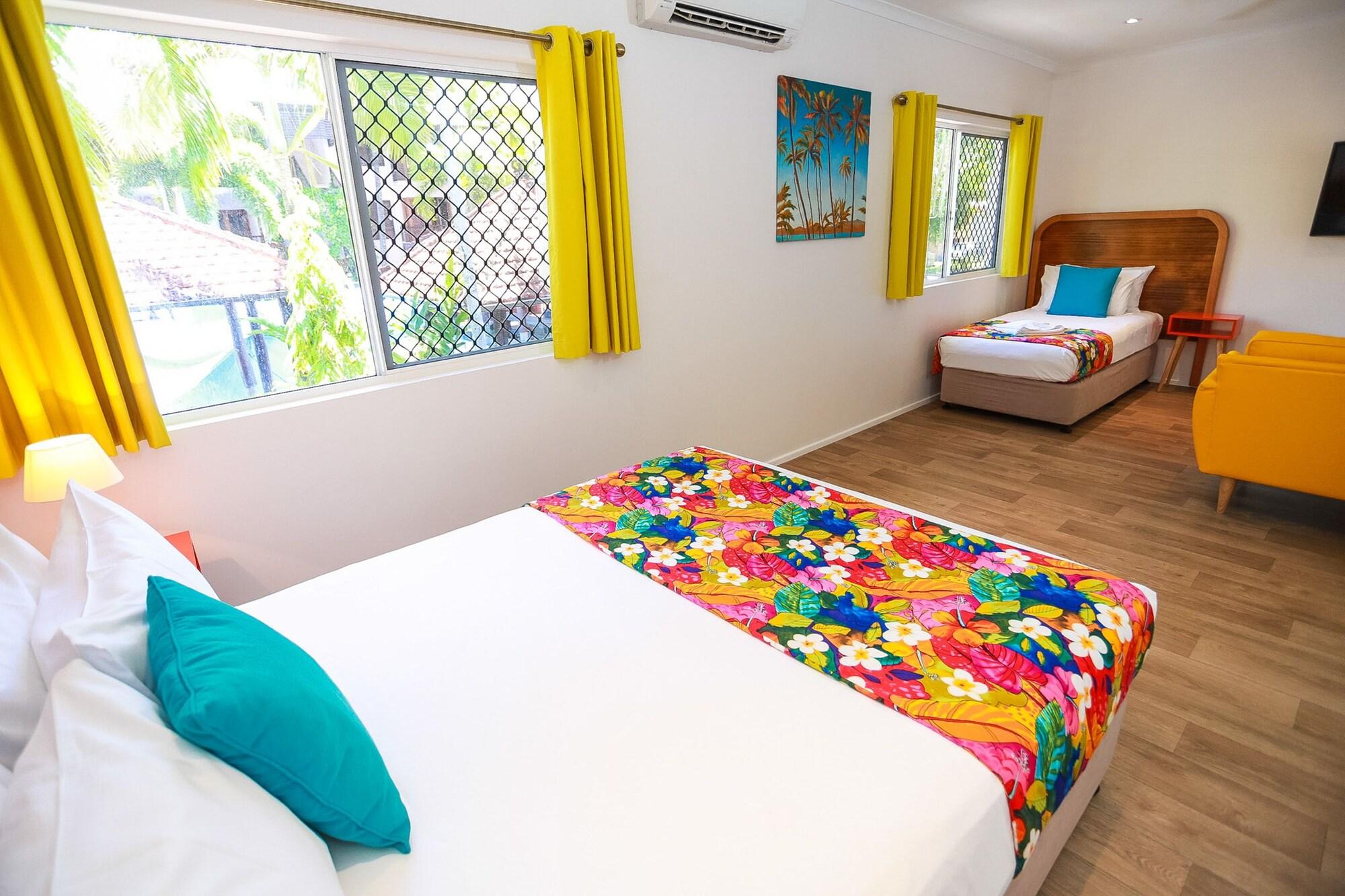 Port Douglas Motel מראה חיצוני תמונה