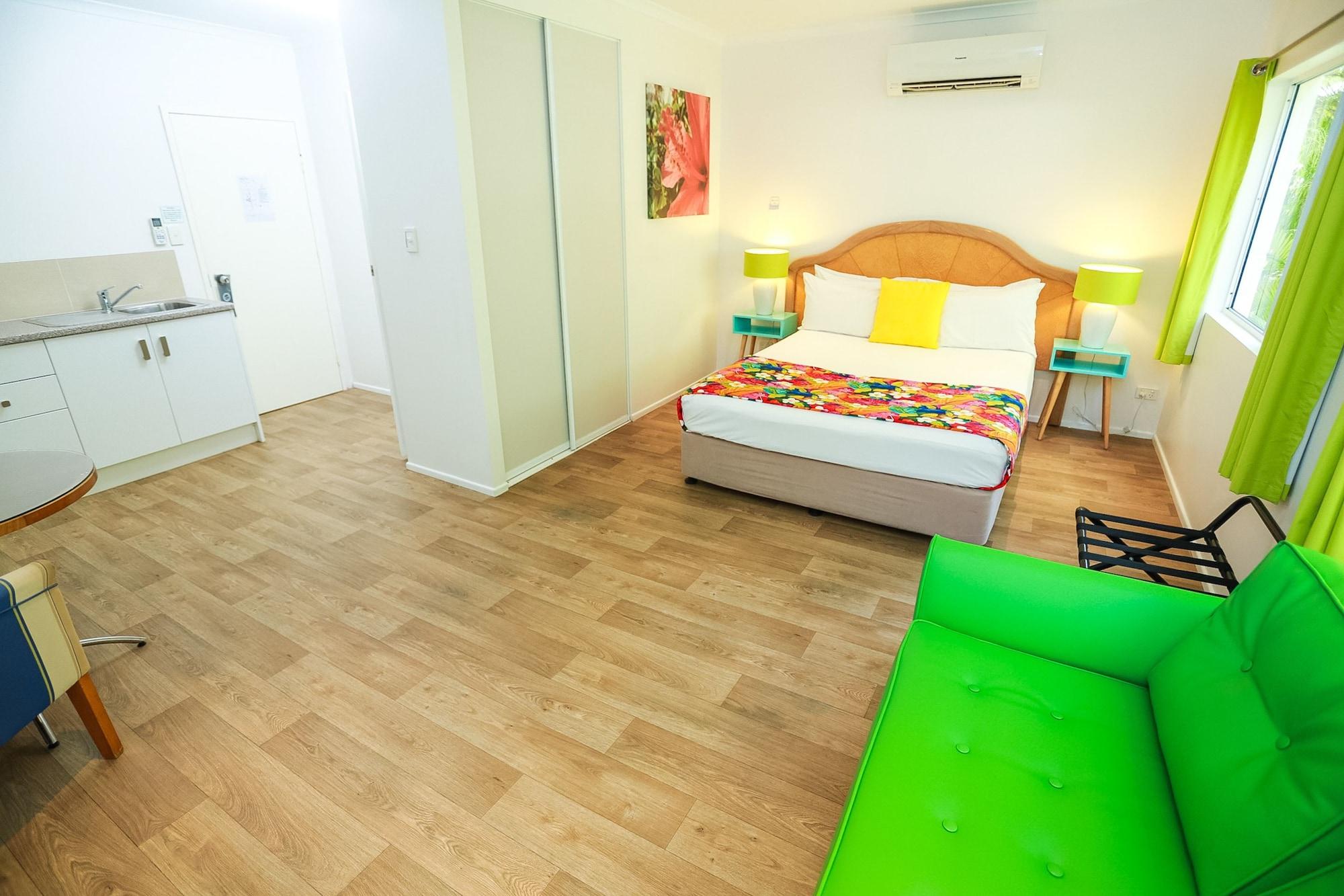 Port Douglas Motel מראה חיצוני תמונה