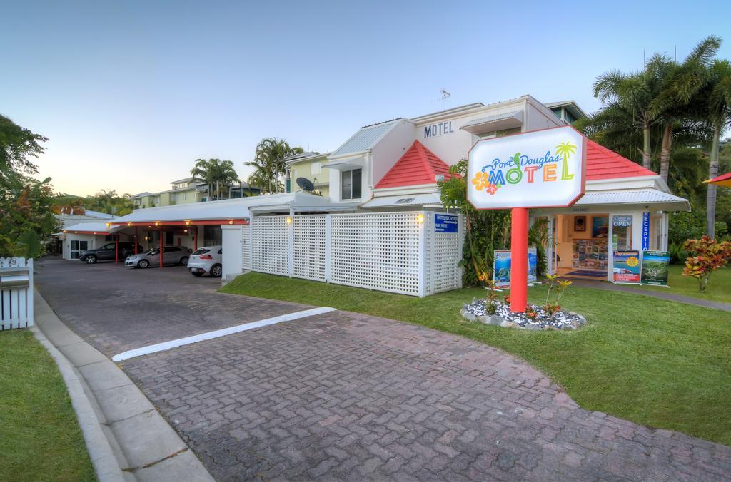 Port Douglas Motel מראה חיצוני תמונה